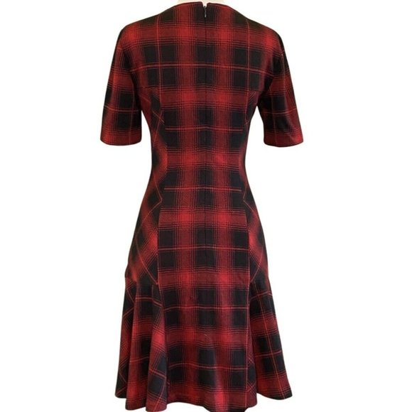 Tahari Half Sleeve Round Neck Godet Flare Red Glen Plaid Knit Dress Size 2 - Picture 4 of 7